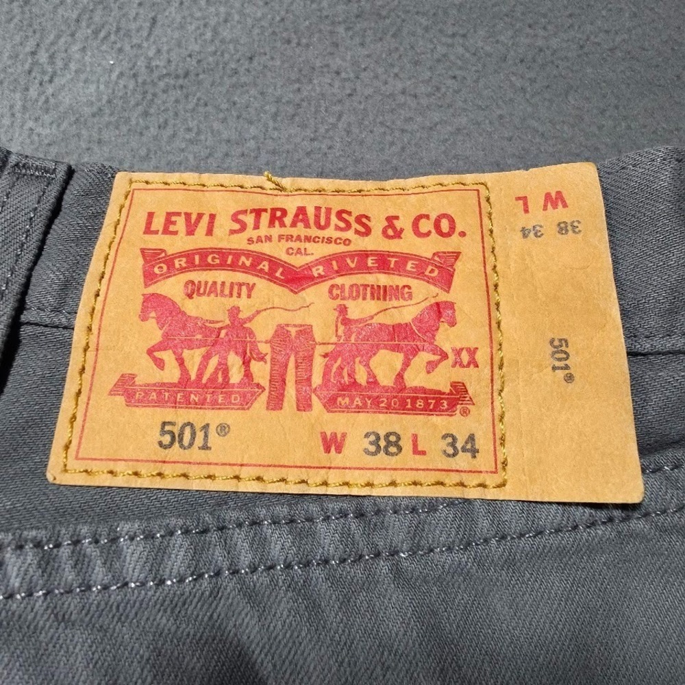 Levi's 501 Original Jeans Mens 38x34 Gray NWT Button Fly Straight Leg - Picture 3 of 10